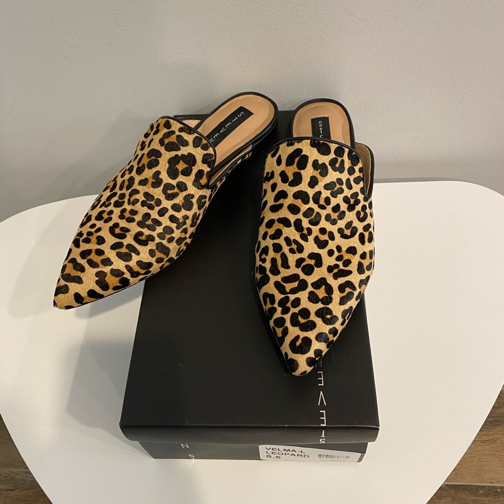 Steven Leather Velma Leopard Flats Mules Slides